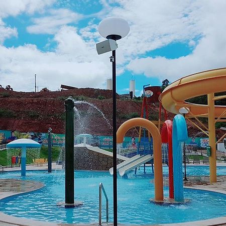 Resort do lago Caldas Novas Exterior foto